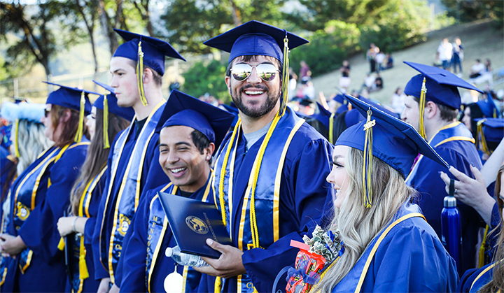 Mendocino College Graduates