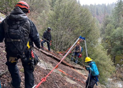 College of the Siskiyous Fire Program Students in the field