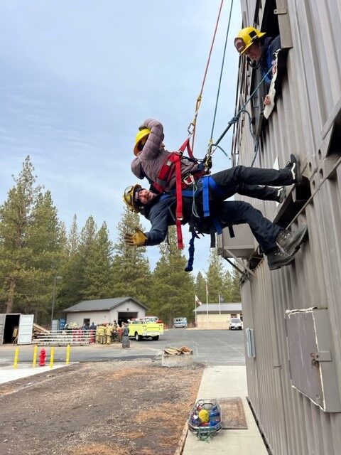 College of the Siskiyous Fire Program Students